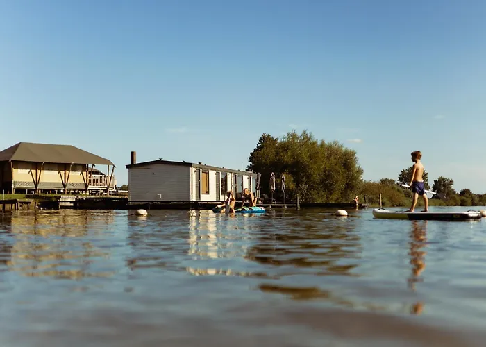 Luxury Lake Lodge
